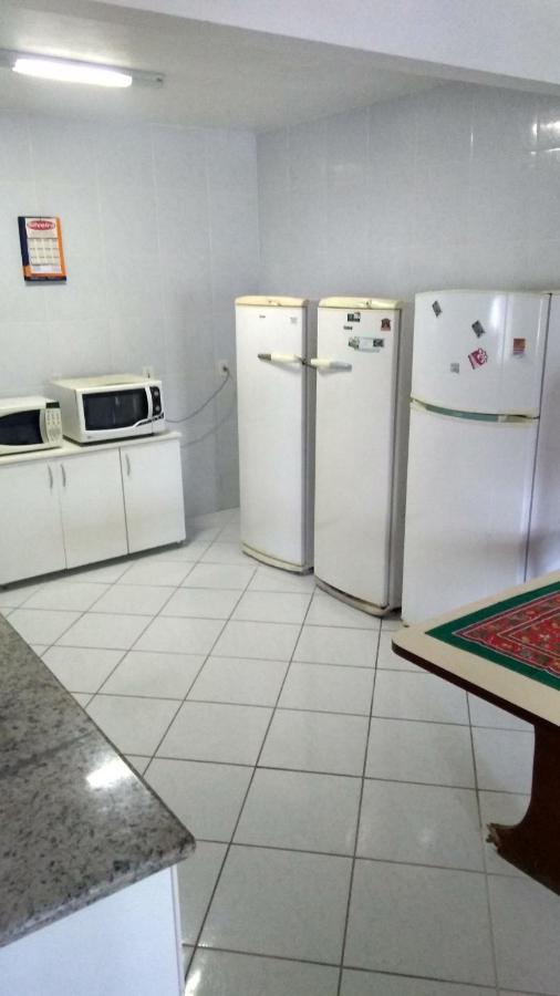 Genesis Beach Hostel! Quartos Compartilhados E Privativos Na Pinheira Palhoça Esterno foto